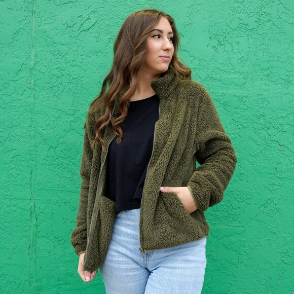 NWT -Apricot Fleece Jacket in Green - Picture 4 of 5